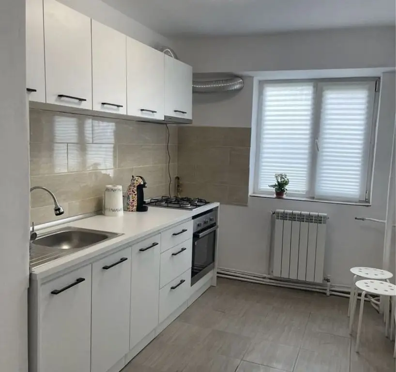 Apartament 2 camere de vanzare