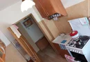 BRASADAS vinde ap 2 cam la PARTER zona Spitalul Judetean.