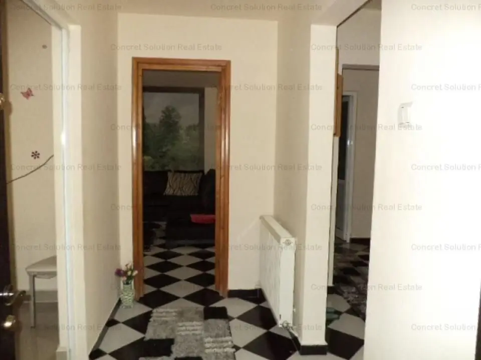 Apartament 3 camere, parter, Exercitiu