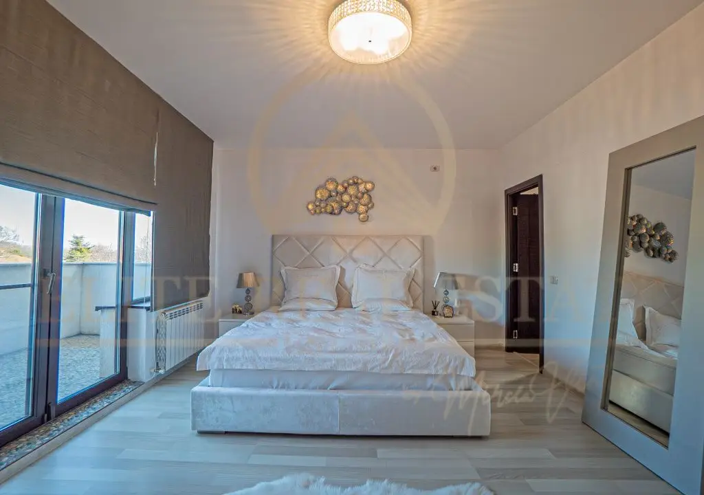 PALAZU – MALUL LACULUI – VILA 2016 LA CHEIE, ARHITECTURA DEOSEBITA!