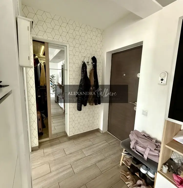 Apartament 3 camere, dressing, balcon, parcare, zona Eroilor