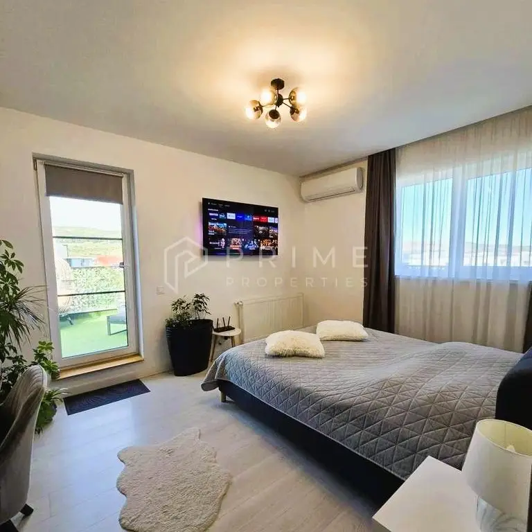 Penthouse 120 mp utili, 4 camere, cu terase generoase 60 mp, Unirii