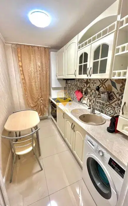 2 camere decomandate, parcare, Floresti zona Vivo, Valea Garbaului