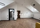 Apartament la vilă I 3 Camere I Et 2 I Balcon I 2 Parcări