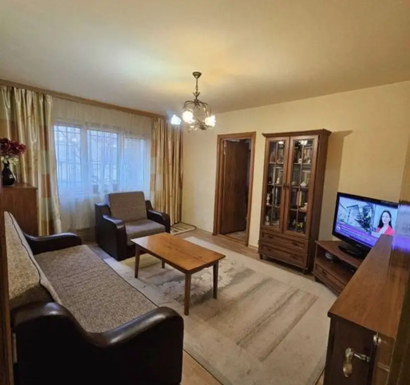 Apartament de vanzare-Casa de Cultura