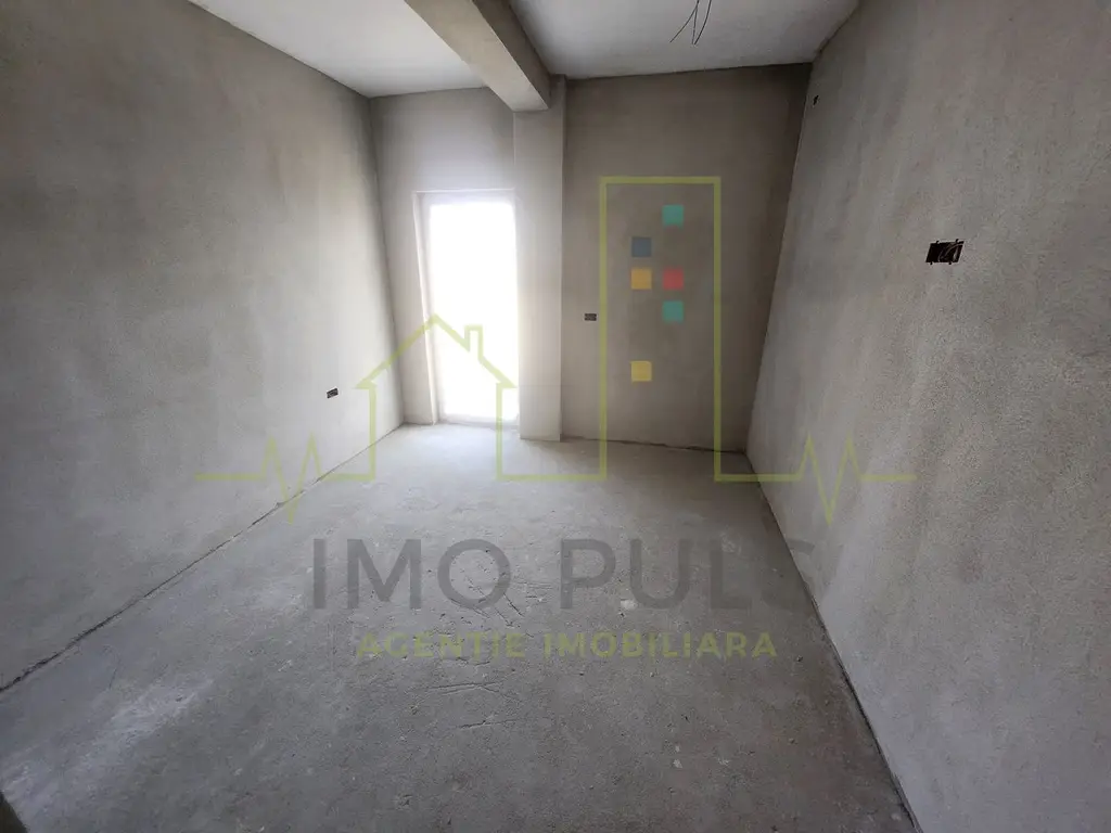 3 Camere. 2 Bai. Bloc nou. Langa Esso.