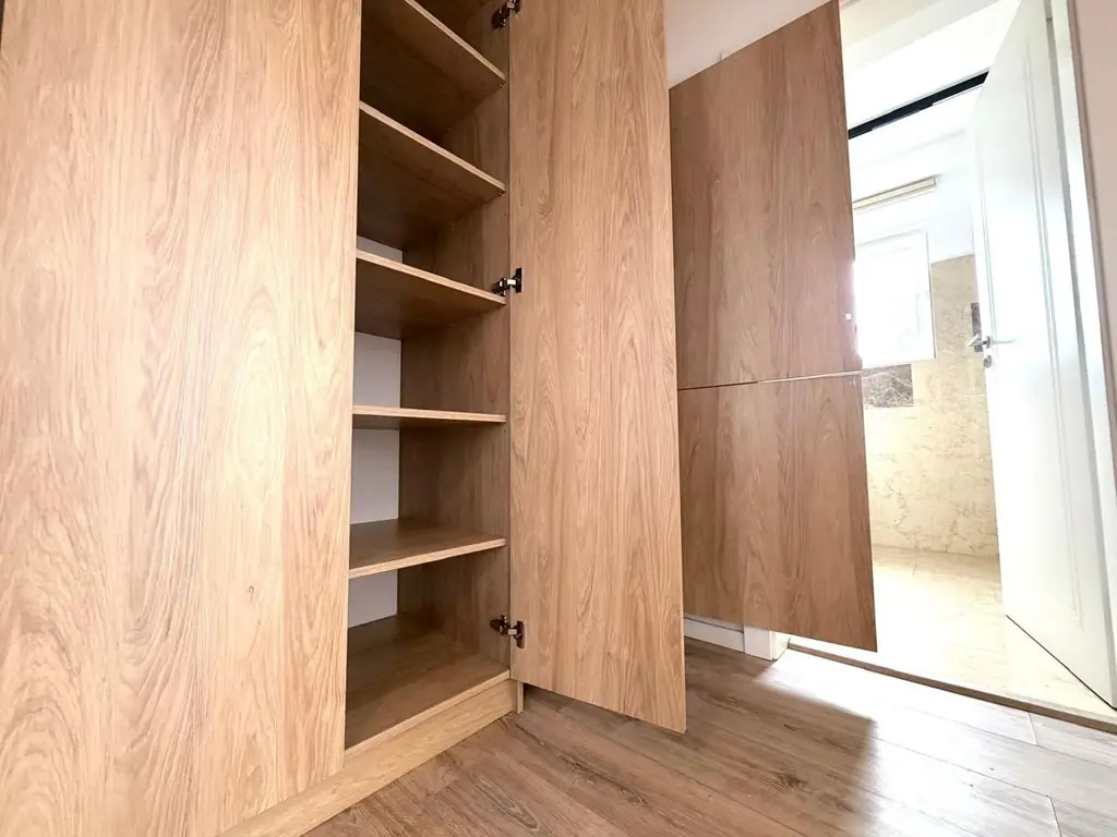 Stylish 3-Room Apartment for Rent in Iancu Nicolae