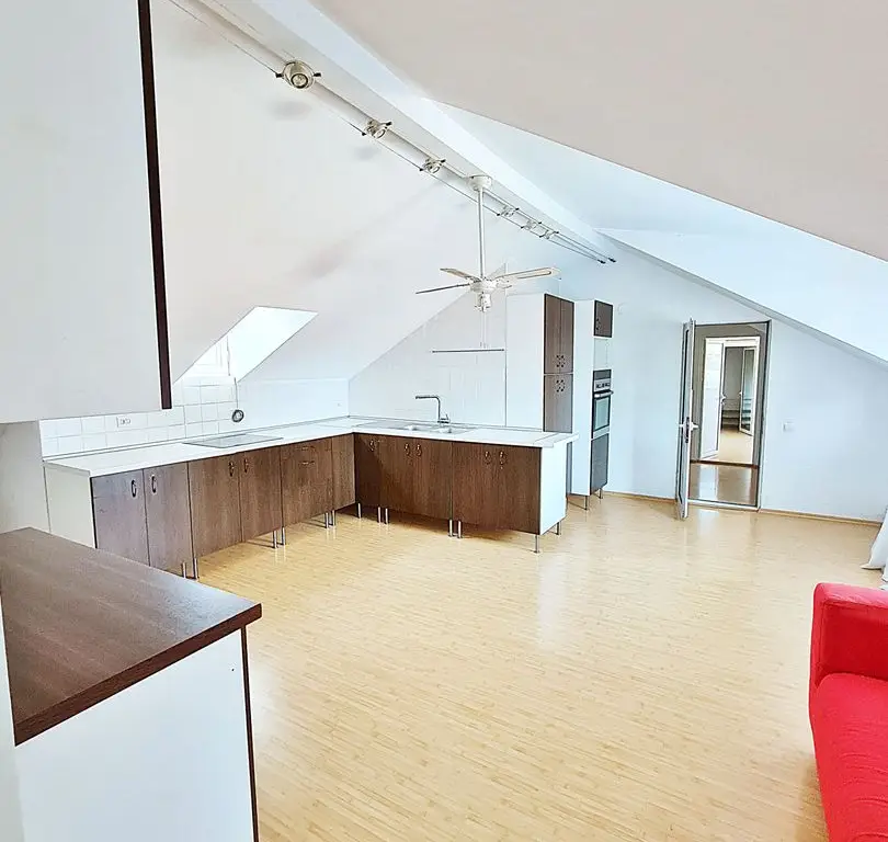 Buftea Centru – Teren 1807 mp + 2 case – Direct proprietar