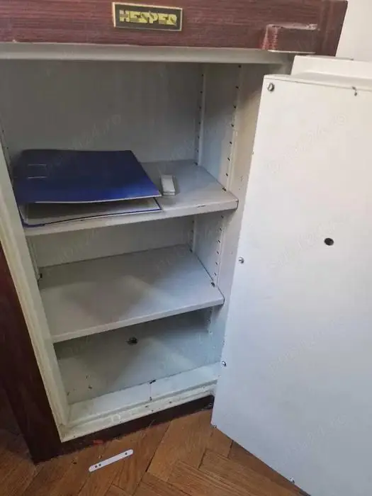 BRASADAS închiriaza 2 cam Smardan - Unirii - Birou - Locuit.