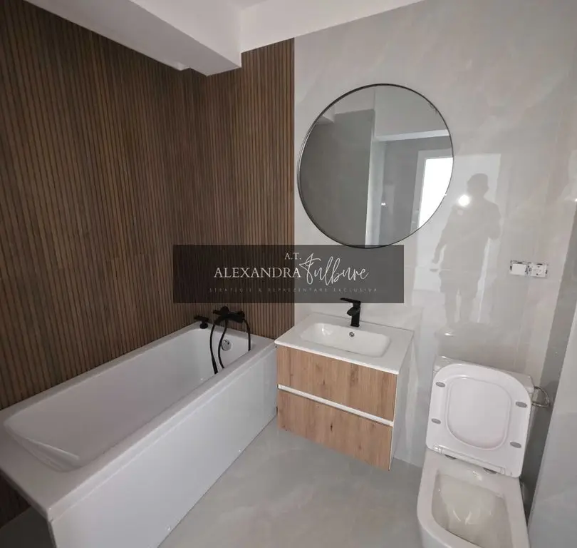 Apartament 2 camere, balcon, etaj intermediar, Terra