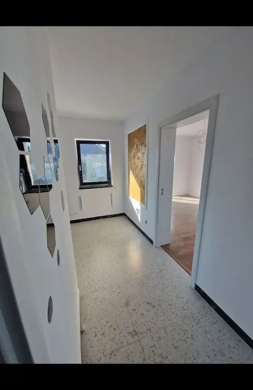 Ag BRASADAS vinde Casa P+1 in MIROSLAVA.