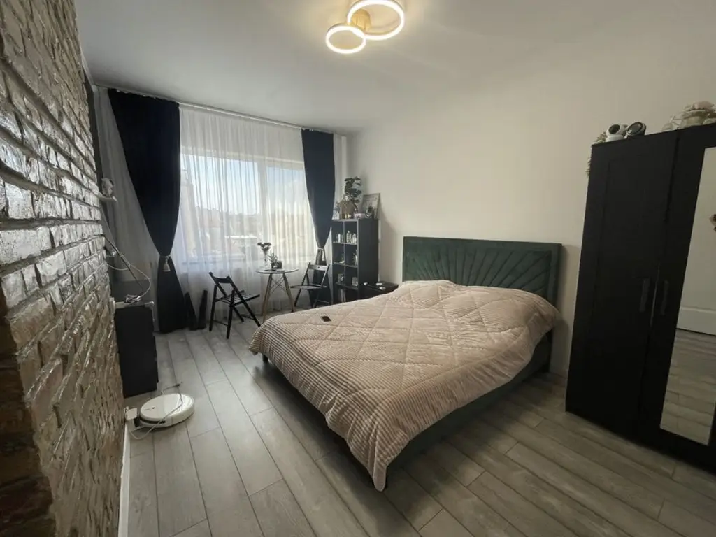 Centru Antoniadis Stefan cel Mare ap 3 camere