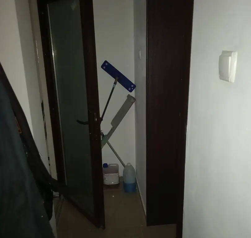 BRASADAS vinde casa in zona TITULESCU cu 5 camere si teren 350mp