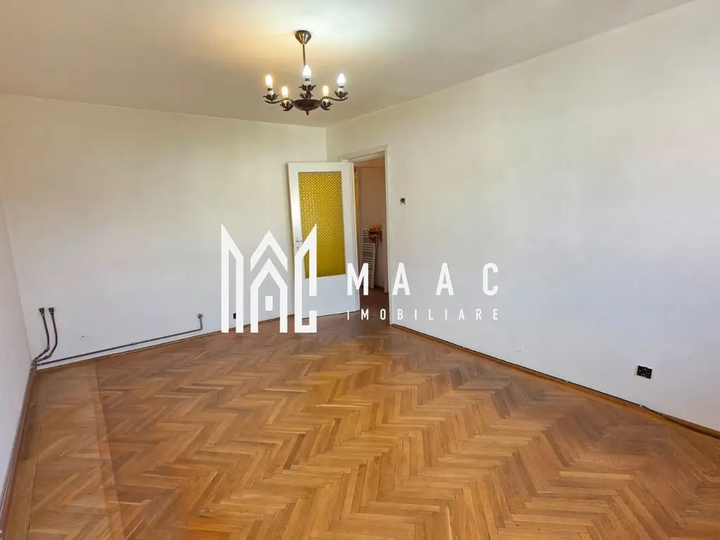 Apartament de vanzare Sibiu 3 camere decomandat | Strand | 2 bai, 2 balcoane