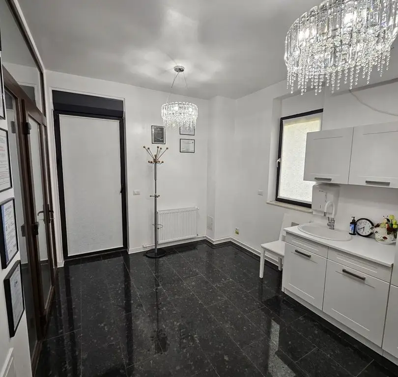 Apartament LUX cu 2 camere și curte privată 140 mp – Dumbrăvița