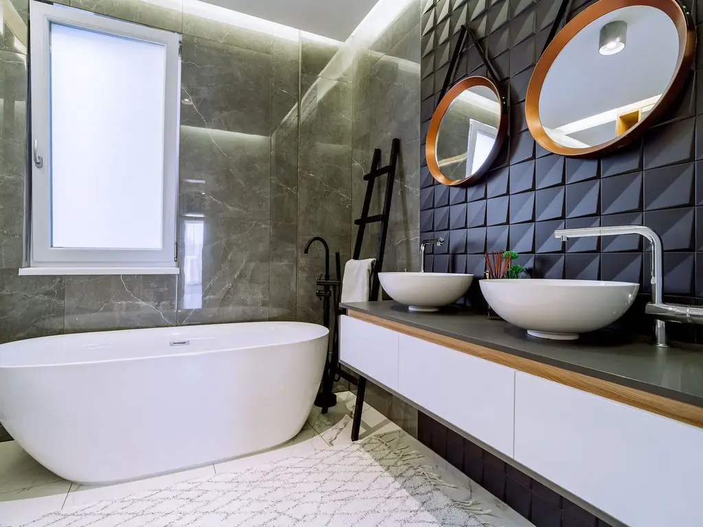 Penthouse 4 camere, ultracentral, Oradea. 800 000 E. Comision 0