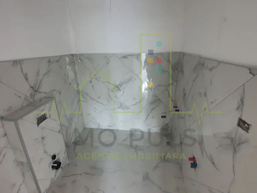 3 Camere. Lipovei. Bloc nou. Et. 1. Bucatarie separata. 2 Bai