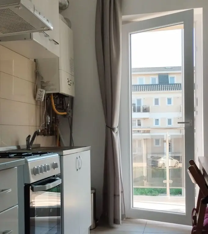 2 Camere Decomandat Orientare Sudică Bella Vista Brașov Aproape de Coresi