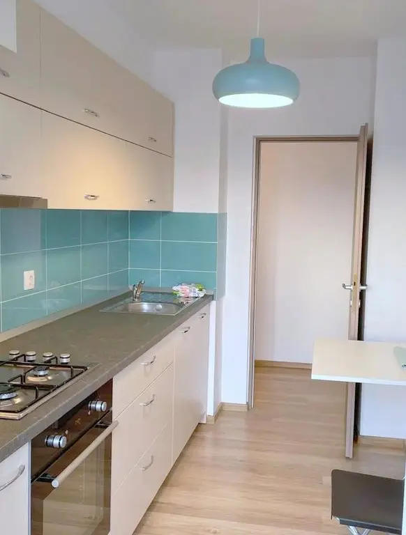De inchiriat - apartament cu o camera, 47 mp - Faleza Dunarii