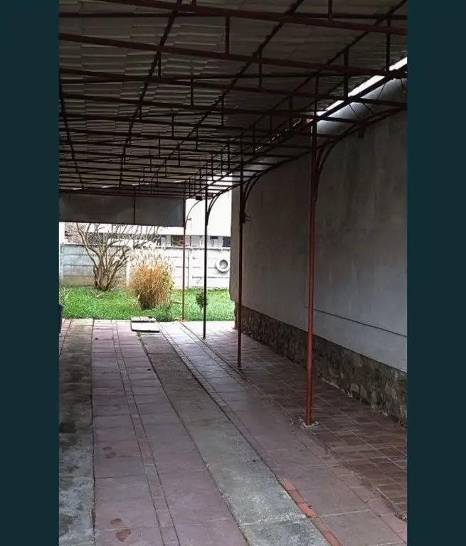 BRASADAS vinde casa cu 3 camere teren 360mp in zona Burdea.