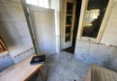 Ultracentral. Parter inalt. Intrare separata. Teren 403 mp in proprietate.