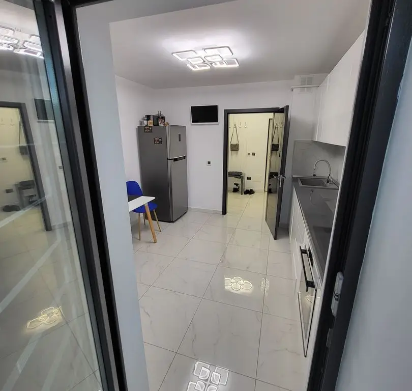 Vand apt. 2 cam. Soseaua Arcu tip vilă billa gara.