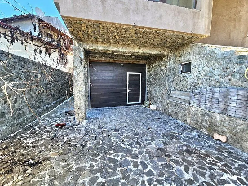 Glina vila noua cu piscina