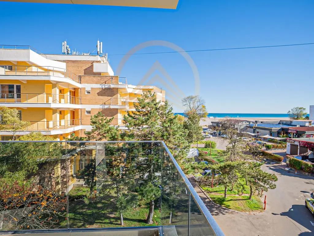 Apartament premium de vanzare în Mamaia – vedere la mare și lac
