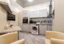 Apartament ultracentral cu 4 camere decomandat, etaj intermediar