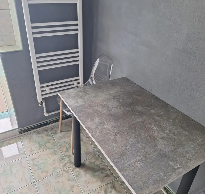 Regim hotelier, 2 camere, Micro 17, 200 lei/noapte