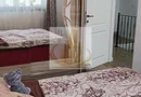 Casă înșiruită, 3 cam, 2 bai 80mp | Zona Cora Dumbrăvița |