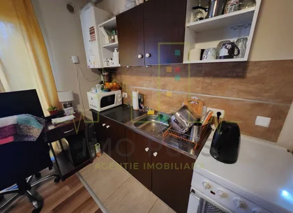 Apartament in vila cu curte mare. Parter.