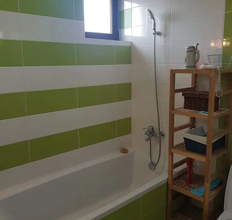 BRASADAS vinde casa individuala in zona Aurel Vlaicu.