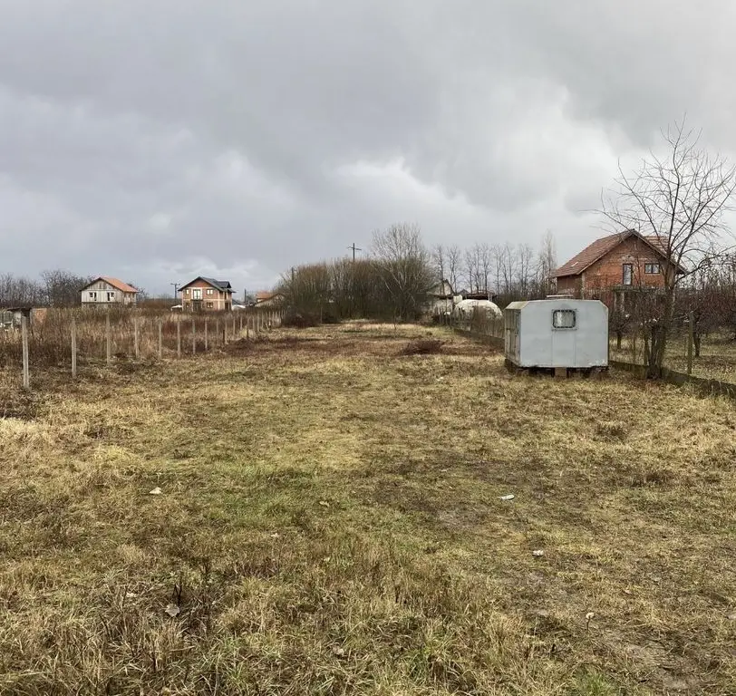 Vand teren 17 arii