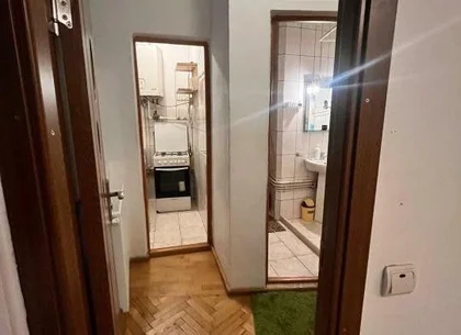 Ag BRASADAS închiriază BIROU 4 cam 120 mp Piaţa Romană.