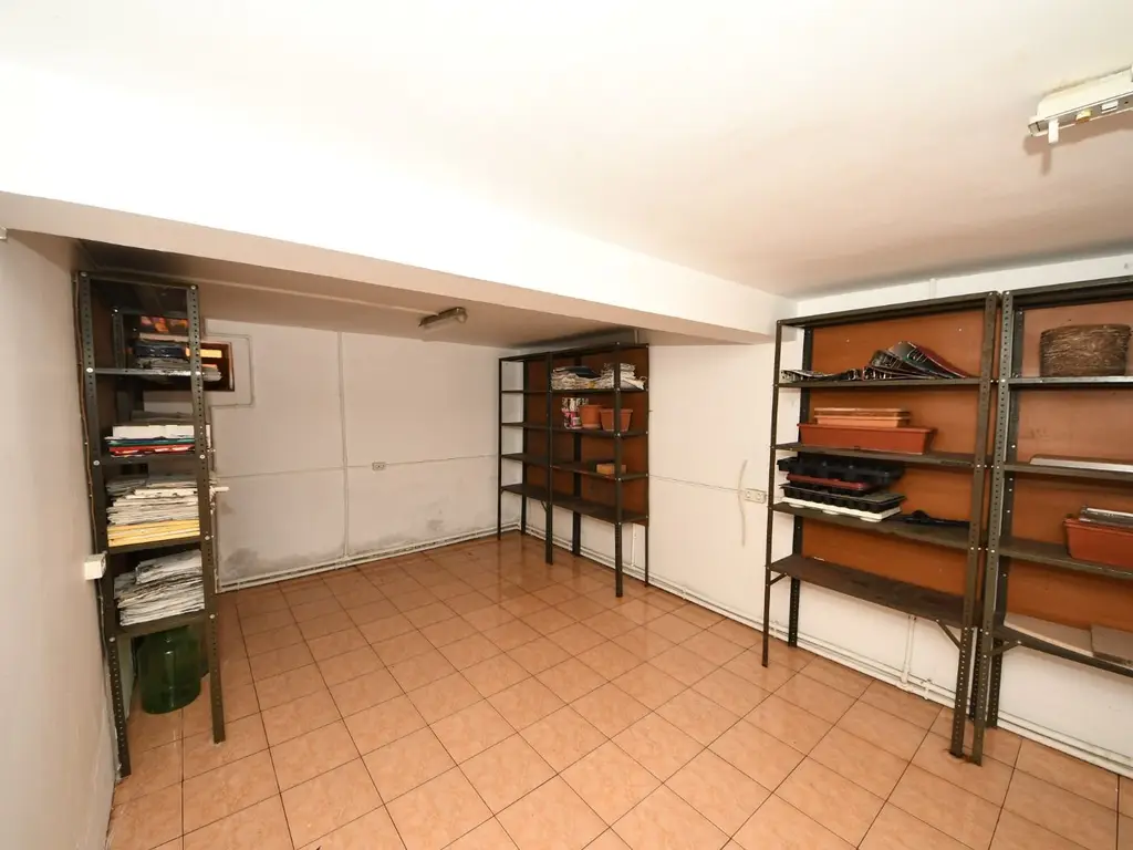 Vila spatioasa, pretabil pentru locuit/clinica, zona Micro 17 – Galati