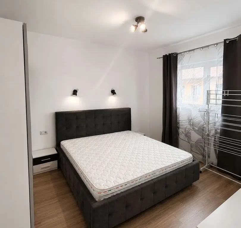 Apartament modern cu 2 camere decomandate, situat în Dumbrăvița