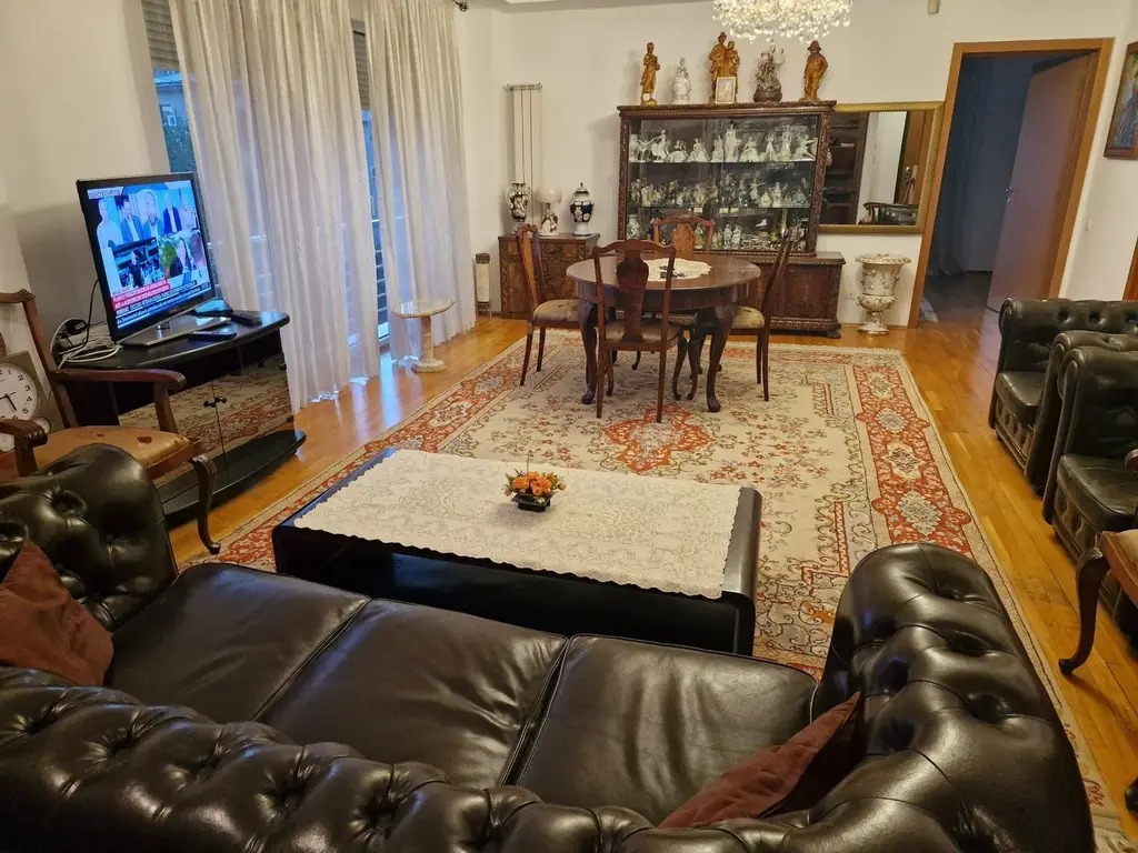 Ag BRASADAS închiriază ap 2 cam 86mp Etaj 2/3 zona ROMANA.
