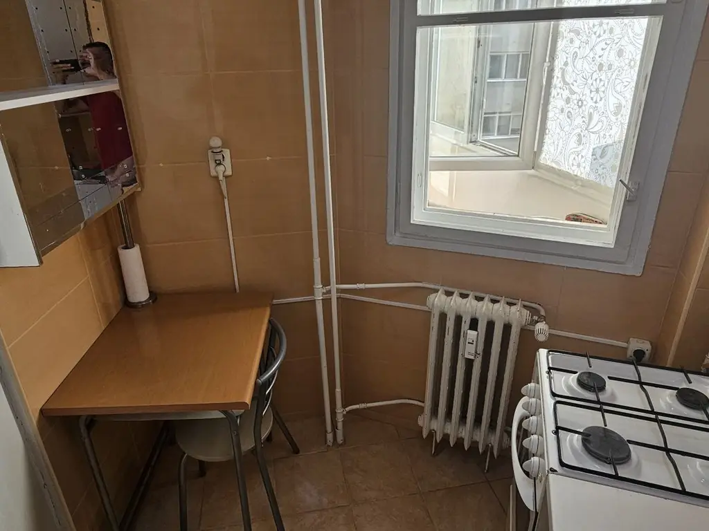 Dristor metrou garsoniera mobiliata si utilata complet