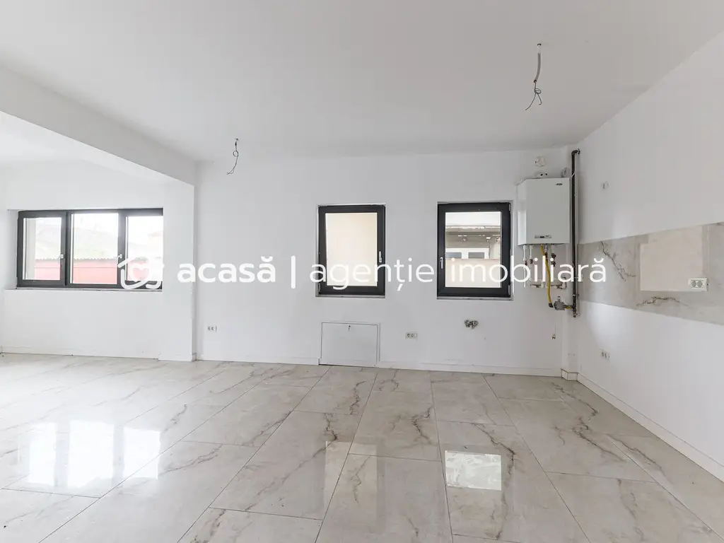 VÂNDUT! Apartament nou, ultracentral, cu loc de parcare privat