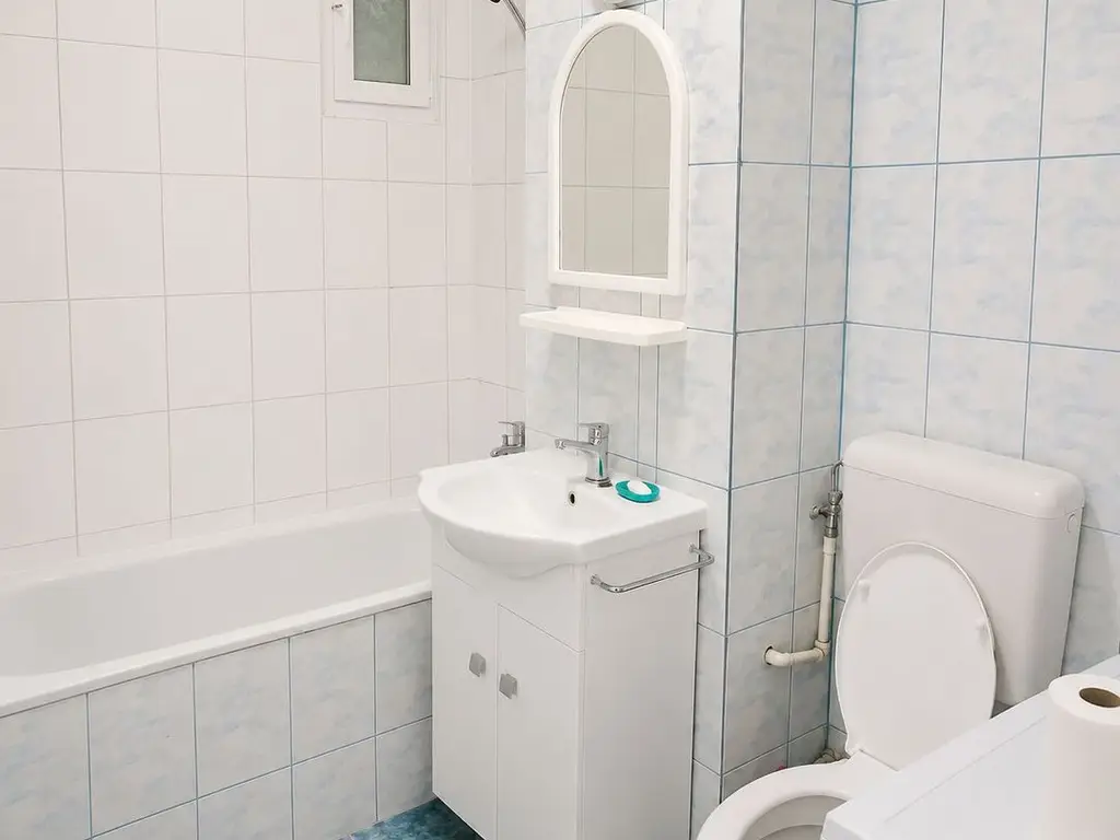 Apartament 2 camere decomandat | Parter | Centrală proprie |