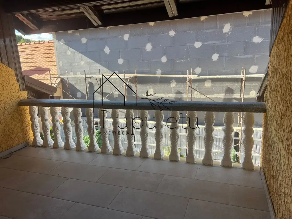 Casa de Vanzare Rasinari | 6 Camere | 200 MPU | Teren 979 MP |