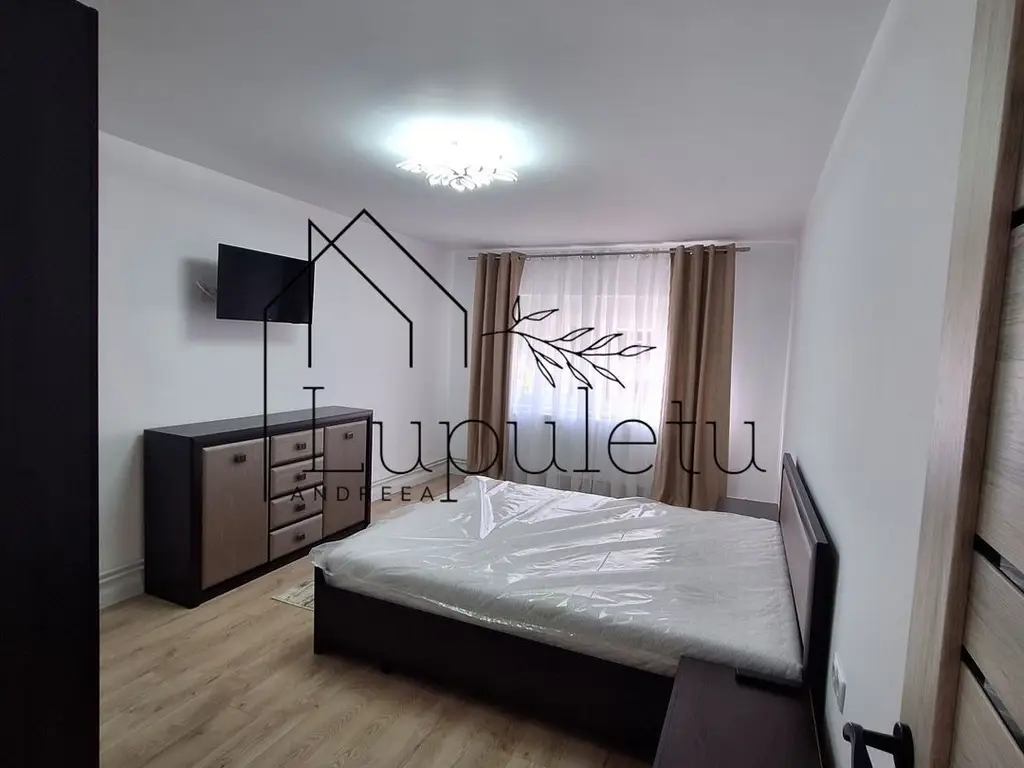 Apartament de Inchiriat | 3 Camere | Parter | Decomandat | Strand
