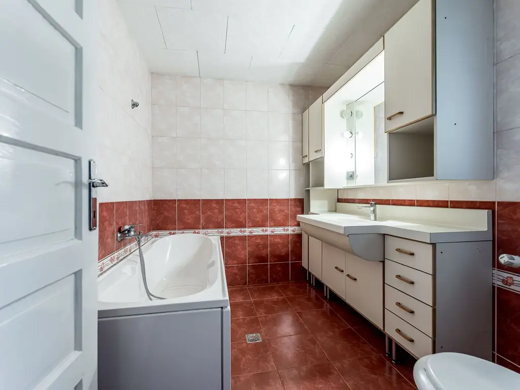 Casa 5 camere - Cartierul Functionarilor - Teren 421 mp - COMISION 0
