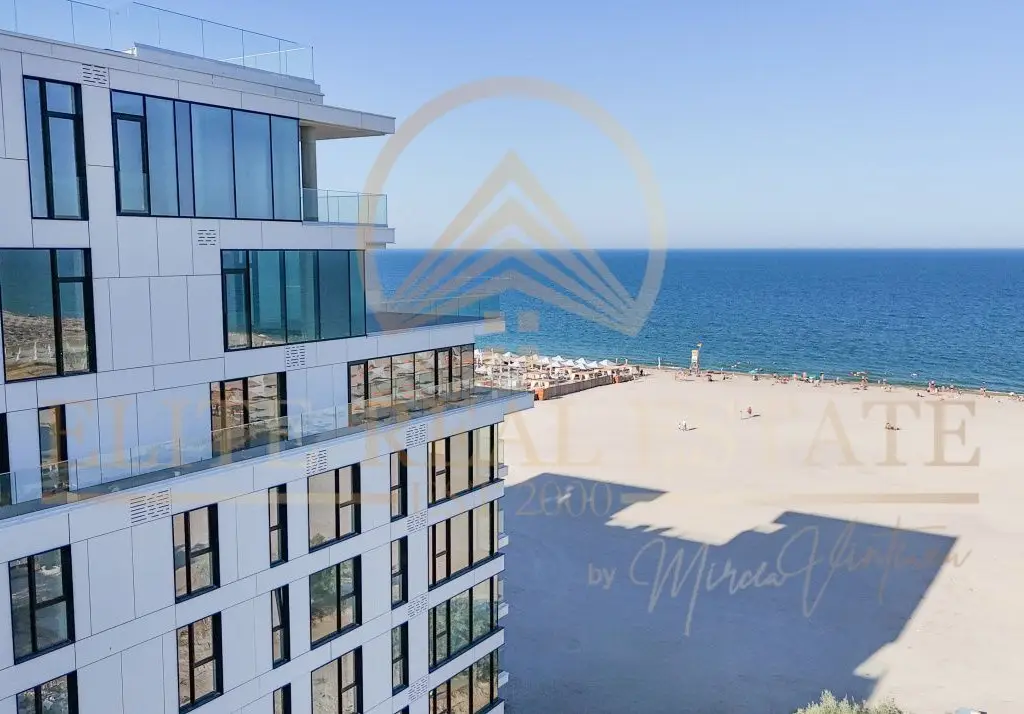 Stațiunea Mamaia - Vânzare apartament cu 4 camere, 3 bai cu vedere la mare.