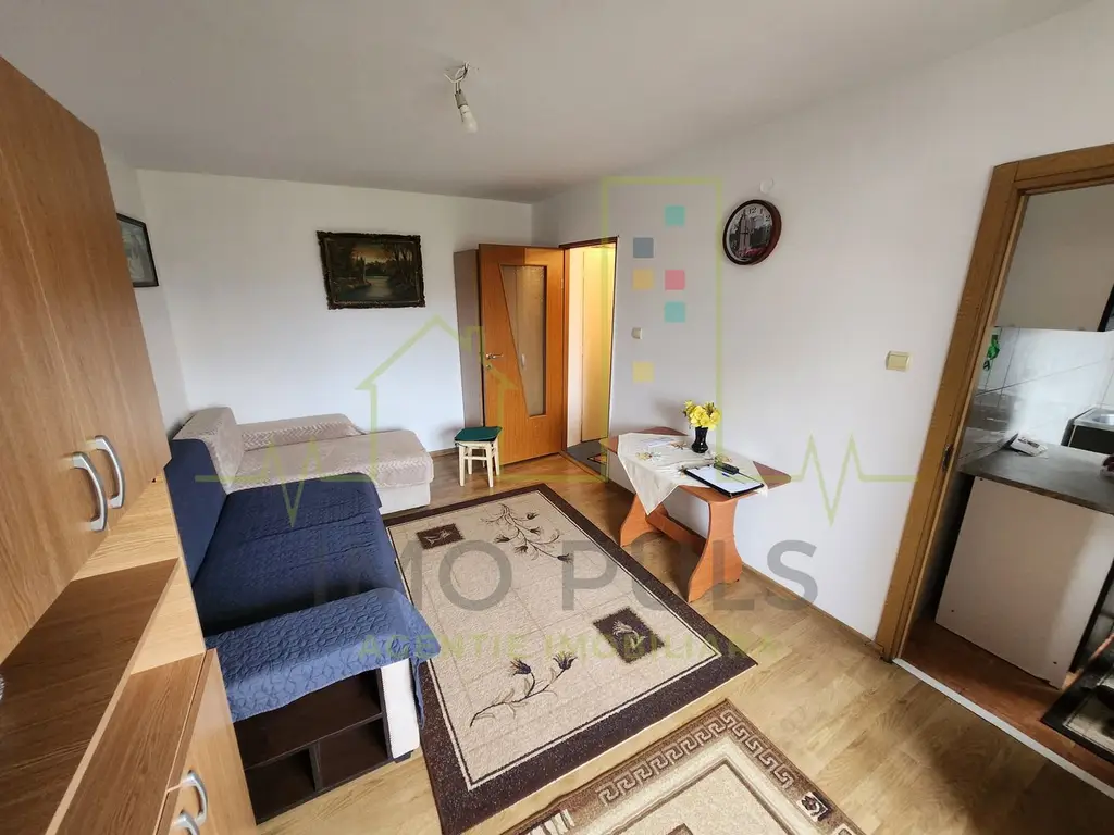 Etaj intermediar. Bucatarie din constructie. Telegrafului. 4 apartamente / etaj
