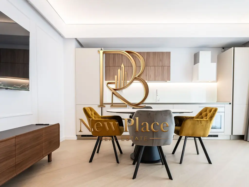 [VIDEO] CORTINA NORTH | 1,150 Eur + TVA | Mobila Rovere | View liber | LUX