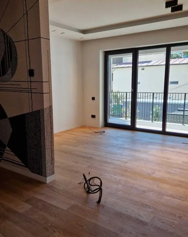 Vanzare 3 camere Barbu Vacarescu imobil nou 289.000 E +tva