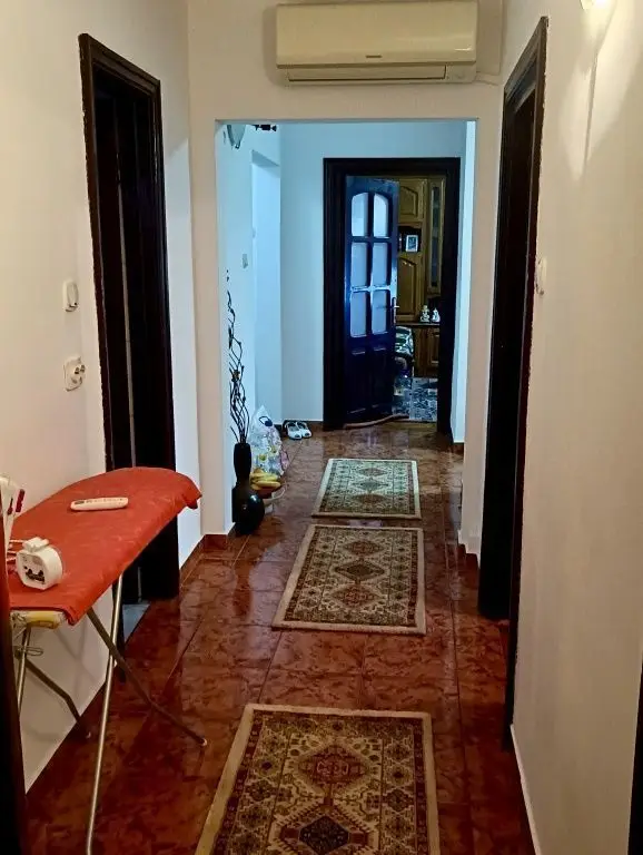 Apartament cu 3 camere in Tomis 3