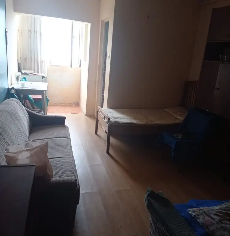 BRASADAS vinde garsoniera confort 2 la etajul 1 pe Ostrovului.